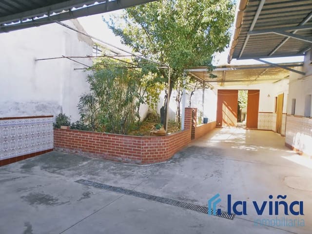 4 soveværelse Byhus til salg i Villanueva de Algaidas - € 140.000 (Ref: 9972457)