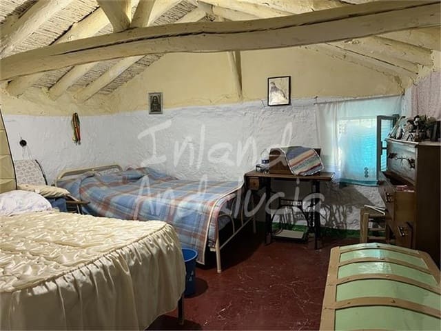 3 bedroom Finca/Country House for sale in Sabariego, Alcaudete - € 45,000 (Ref: 10008162)