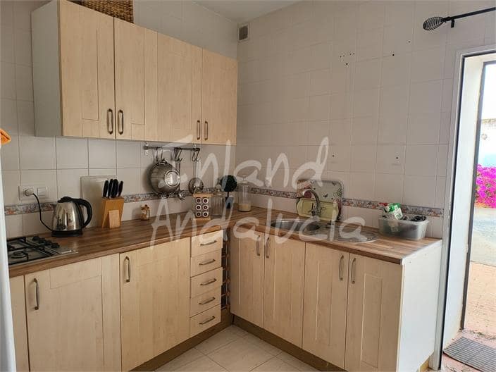 Casa de 3 habitaciones en Encinas Reales en venta con piscina - 130.000 € (Ref: 10010112)
