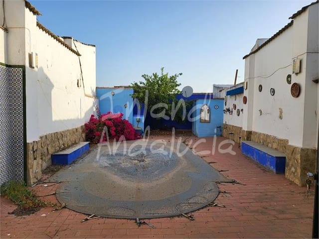 Casa de 3 habitaciones en Encinas Reales en venta con piscina - 130.000 € (Ref: 10010112)