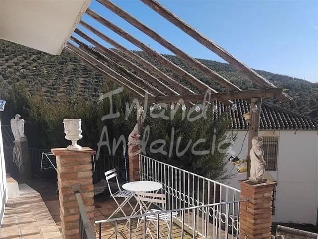 2 slaapkamer Finca/Landhuis te koop in Villanueva de Algaidas met zwembad - € 130.000 (Ref: 10010113)