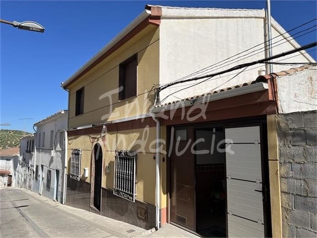5 bedroom Townhouse for sale in Castillo de Locubín with garage - € 119,000 (Ref: 10012726)