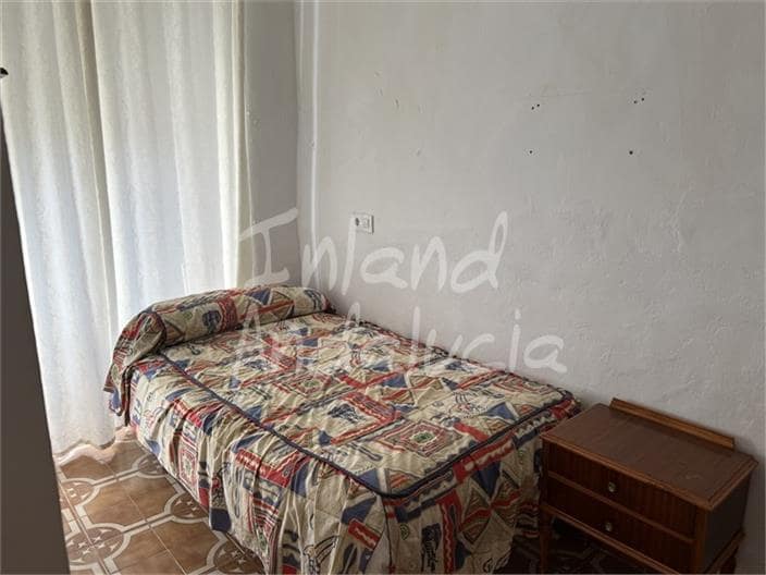 4 bedroom Townhouse for sale in Luque - € 37,000 (Ref: 10014957)