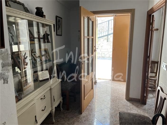4 bedroom Townhouse for sale in Luque - € 37,000 (Ref: 10014957)
