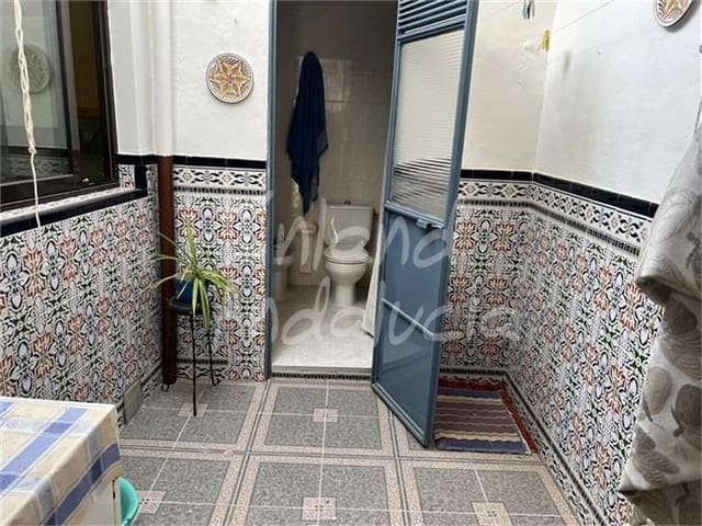 4 slaapkamer Huis te koop in Luque - € 37.000 (Ref: 10014957)
