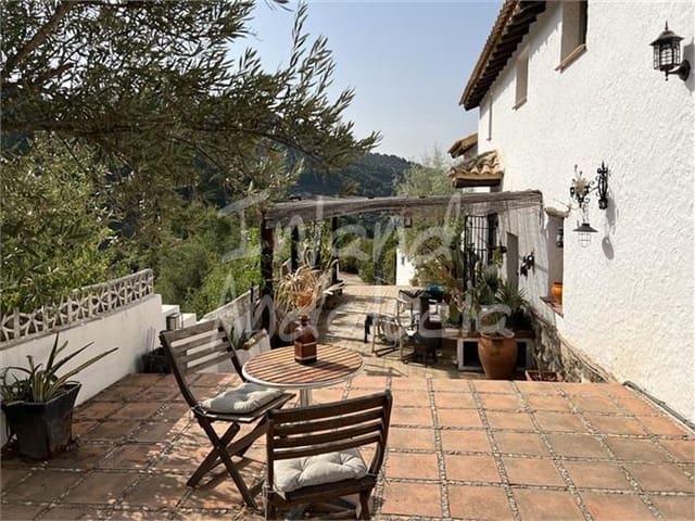 3 bedroom Finca/Country House for sale in Montefrío with pool garage - € 210,000 (Ref: 10014958)