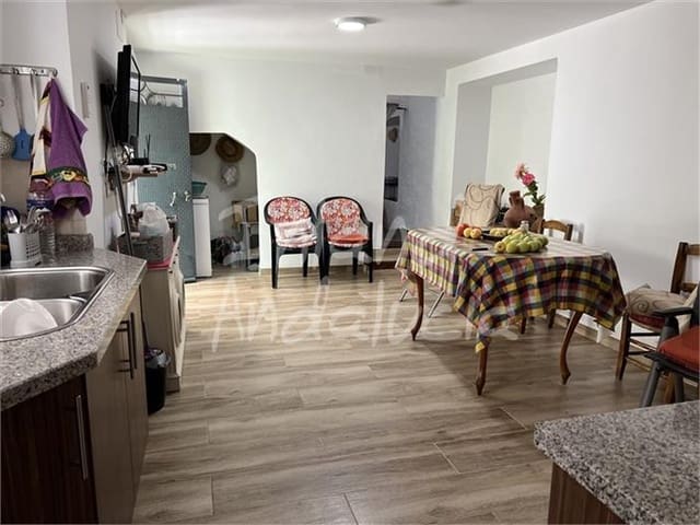 3 quarto Quinta/Casa Rural para venda em Castillo de Locubín com piscina garagem - 128 000 € (Ref: 10016967)