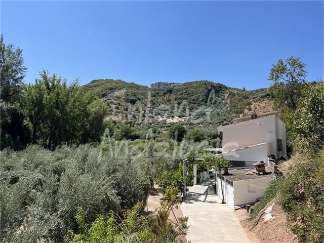 3 quarto Quinta/Casa Rural para venda em Castillo de Locubín com piscina garagem - 128 000 € (Ref: 10016967)