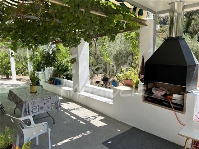 3 quarto Quinta/Casa Rural para venda em Castillo de Locubín com piscina garagem - 128 000 € (Ref: 10016967)