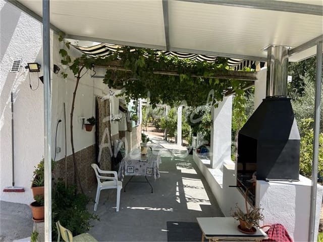 3 quarto Quinta/Casa Rural para venda em Castillo de Locubín com piscina garagem - 128 000 € (Ref: 10016967)