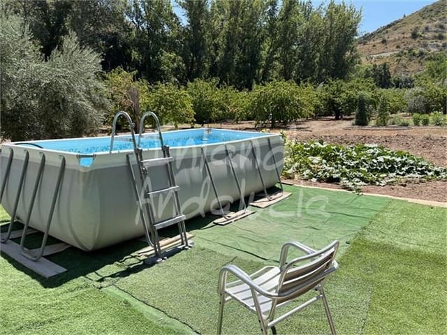 3 quarto Quinta/Casa Rural para venda em Castillo de Locubín com piscina garagem - 128 000 € (Ref: 10016967)