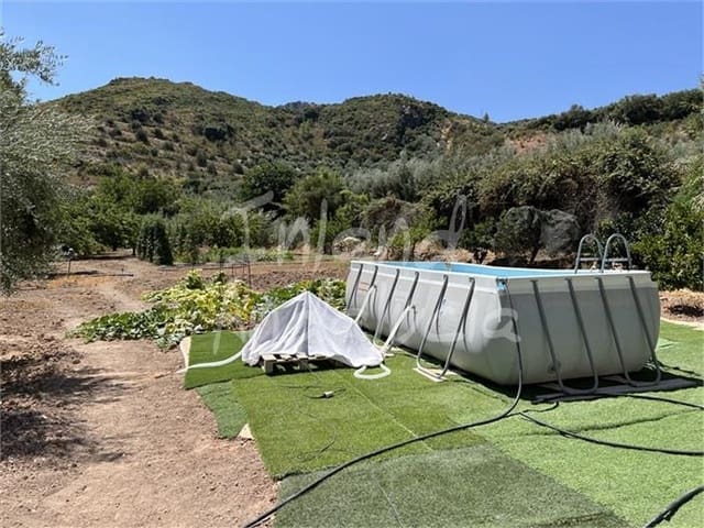 3 quarto Quinta/Casa Rural para venda em Castillo de Locubín com piscina garagem - 128 000 € (Ref: 10016967)
