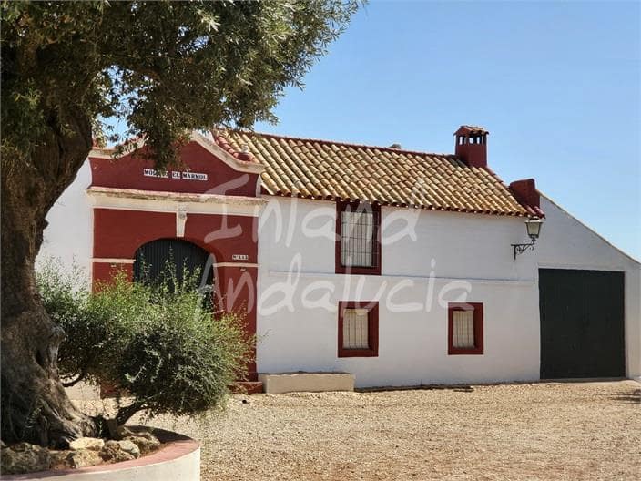 5 quarto Quinta/Casa Rural para venda em Ecija com piscina garagem - 370 000 € (Ref: 10024985)