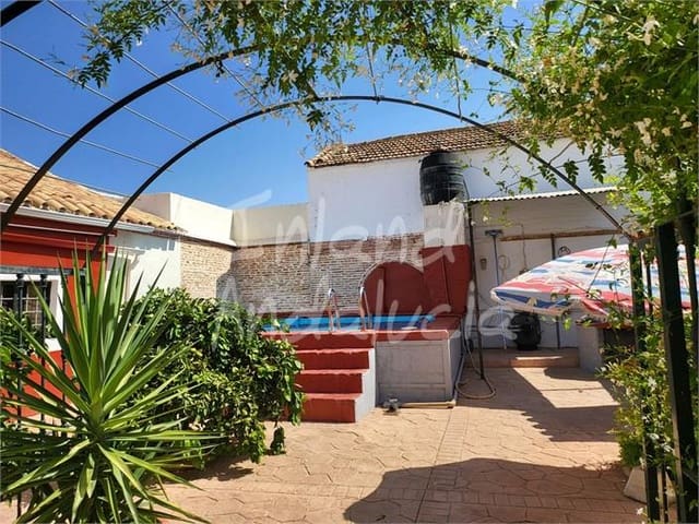 5 quarto Quinta/Casa Rural para venda em Ecija com piscina garagem - 370 000 € (Ref: 10024985)