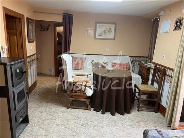 4 sovrum Hus till salu i Frailes - 52 000 € (Ref: 10024987)