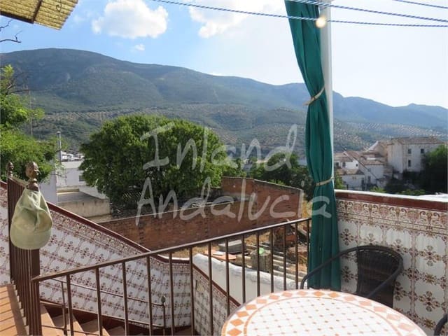 3 bedroom Townhouse for sale in Martos with garage - € 120,000 (Ref: 10029903)