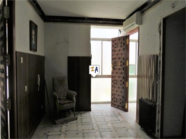 3 bedroom Townhouse for sale in Alcaudete with garage - € 60,000 (Ref: 10031370)