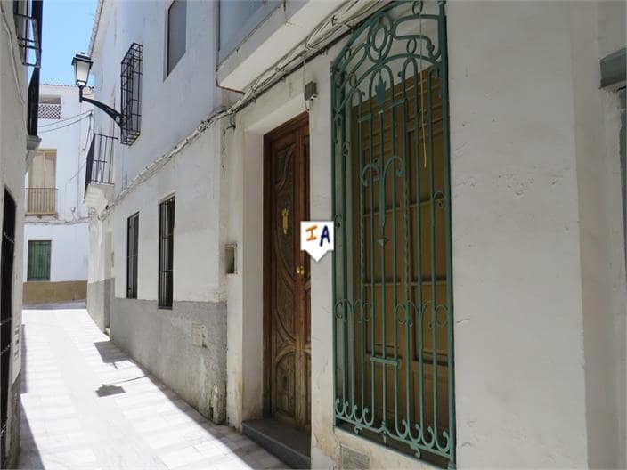 3 bedroom Townhouse for sale in Alcaudete with garage - € 60,000 (Ref: 10031370)