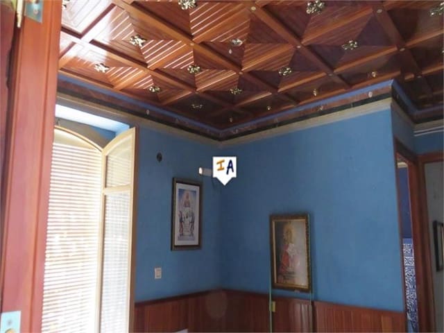 3 bedroom Townhouse for sale in Alcaudete with garage - € 60,000 (Ref: 10031370)