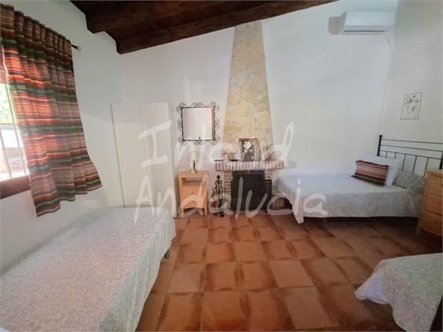 1 sypialnia Finka/Dom wiejski na sprzedaż w El Borge z basenem - 190 000 € (Ref: 10057843)