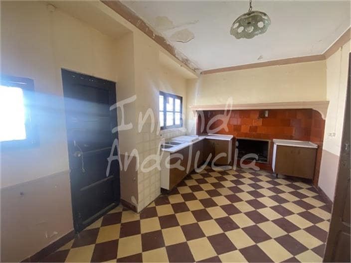 5 sypialnia Dom na sprzedaż w Alcaudete z basenem garażem - 129 900 € (Ref: 10061092)