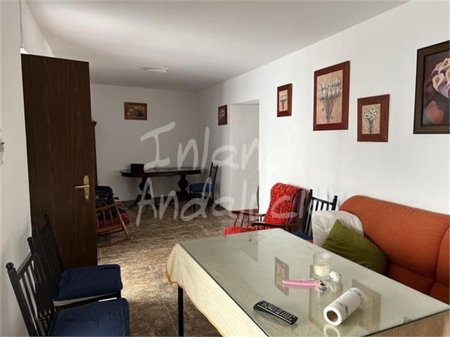 4 quarto Casa em Banda para venda em Baena - 57 000 € (Ref: 10061094)