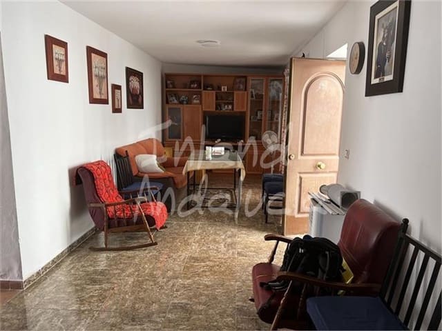 4 quarto Casa em Banda para venda em Baena - 57 000 € (Ref: 10061094)