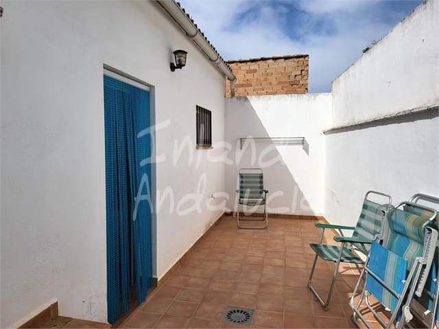 Casa de 3 habitaciones en Villanueva de Algaidas en venta - 95.000 € (Ref: 10063668)