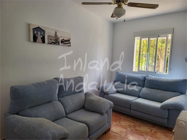 Casa de 3 habitaciones en Villanueva de Algaidas en venta - 95.000 € (Ref: 10063668)