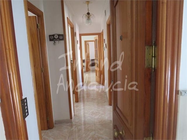 5 chambre Appartement à vendre à Martos avec piscine - 120 000 € (Ref: 10063669)