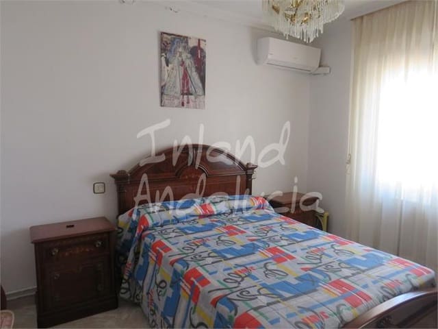 5 chambre Appartement à vendre à Martos avec piscine - 120 000 € (Ref: 10063669)