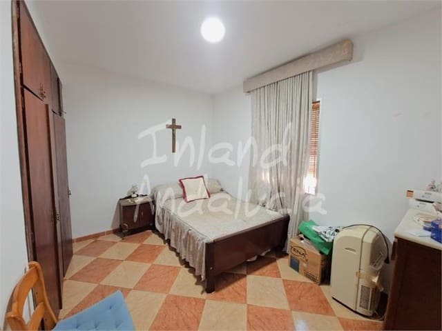 4 quarto Quinta/Casa Rural para venda em Periana com garagem - 393 000 € (Ref: 10063670)