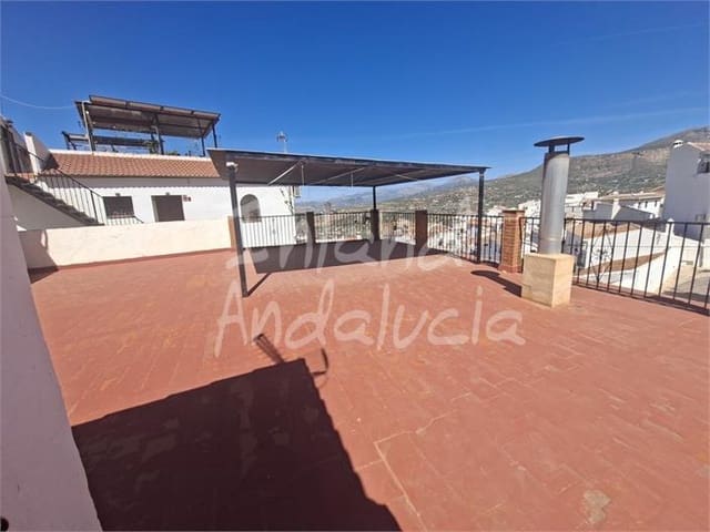 4 sovrum Hus till salu i Alcaucín med garage - 195 000 € (Ref: 10066967)