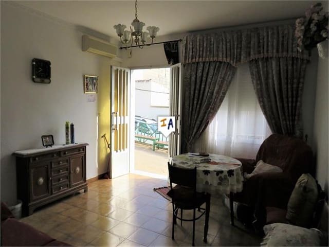 Casa de 6 habitaciones en Bobadilla de Alcaudete, Alcaudete en venta con garaje - 93.000 € (Ref: 10074784)
