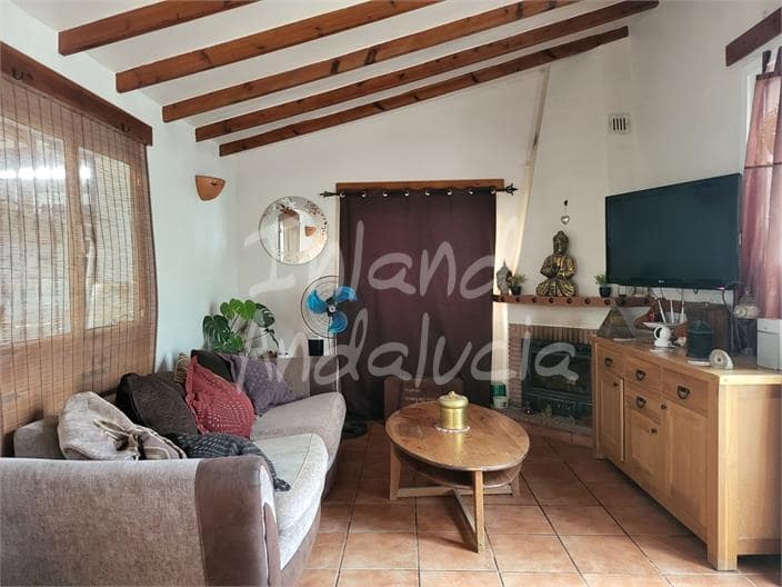 2 bedroom Villa for sale in Sedella with pool garage - € 195,000 (Ref: 10080257)