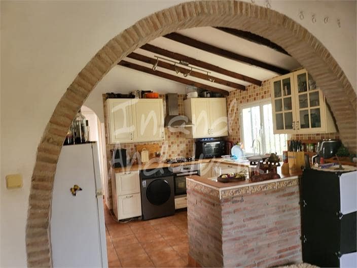 2 bedroom Villa for sale in Sedella with pool garage - € 195,000 (Ref: 10080257)
