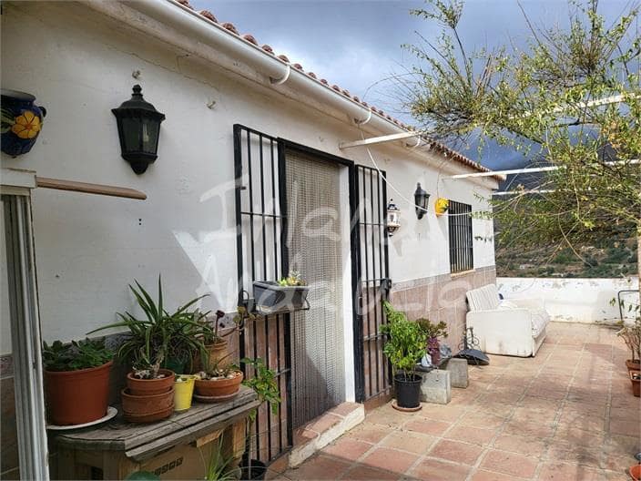 2 bedroom Villa for sale in Sedella with pool garage - € 195,000 (Ref: 10080257)