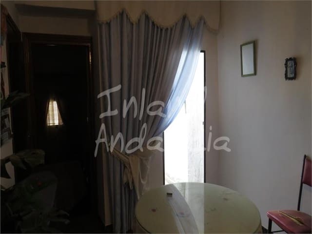 3 chambre Maison de Ville à vendre à Martos avec garage - 53 000 € (Ref: 10085397)