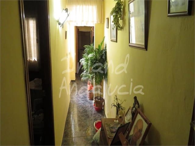 3 chambre Maison de Ville à vendre à Martos avec garage - 53 000 € (Ref: 10085397)