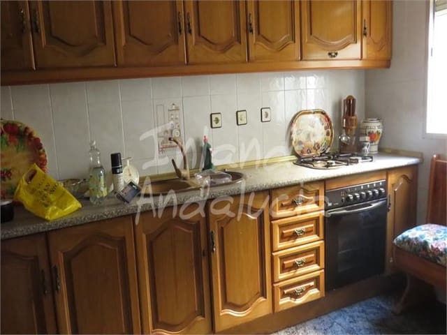 3 chambre Maison de Ville à vendre à Martos avec garage - 53 000 € (Ref: 10085397)