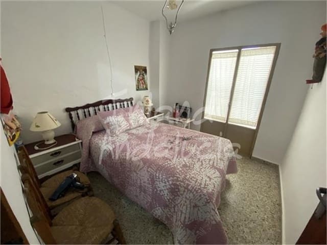 Casa de 4 habitaciones en Fuente Alamo, Alcalá la Real en venta - 92.000 € (Ref: 10094065)