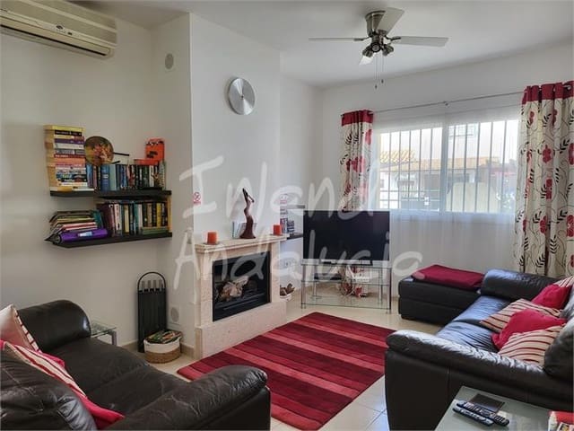 4 bedroom Townhouse for sale in Mollina with pool - € 350,000 (Ref: 10097437)