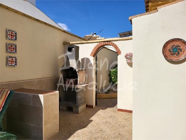 4 bedroom Townhouse for sale in Mollina with pool - € 350,000 (Ref: 10097437)