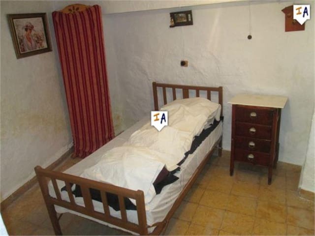 4 chambre Maison de Ville à vendre à Fuente-Tójar - 24 000 € (Ref: 10099560)