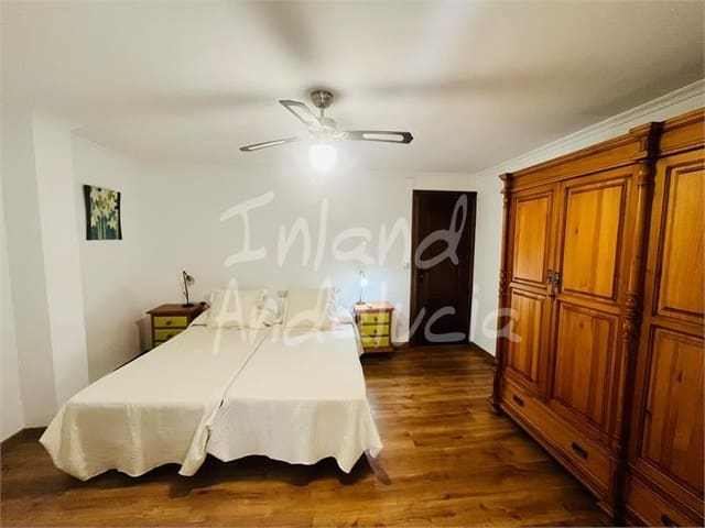 4 sovrum Finca/Hus på landet till salu i Villanueva del Arzobispo med pool garage - 450 000 € (Ref: 10108631)