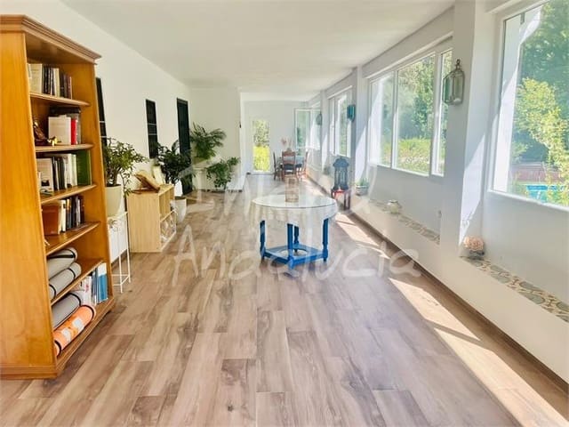 4 sovrum Finca/Hus på landet till salu i Villanueva del Arzobispo med pool garage - 450 000 € (Ref: 10108631)