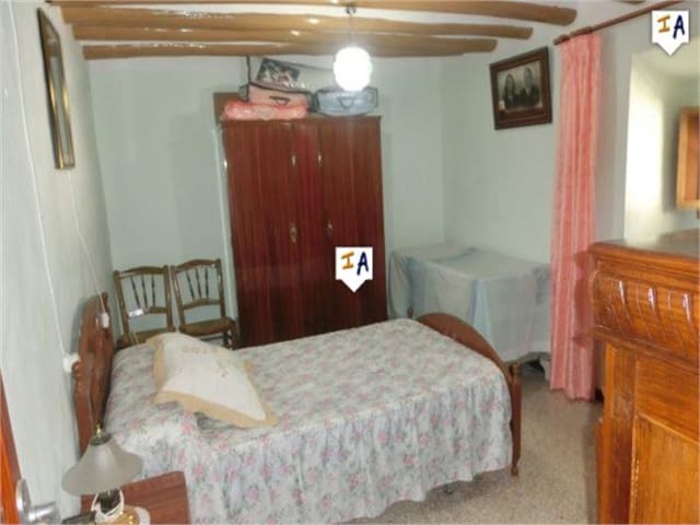 5 chambre Finca/Maison de Campagne à vendre à Iznájar avec garage - 209 995 € (Ref: 10108632)