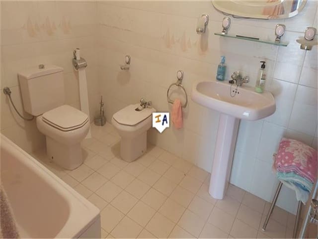 8 sypialnia Dom na sprzedaż w Priego de Córdoba - 129 000 € (Ref: 10108633)