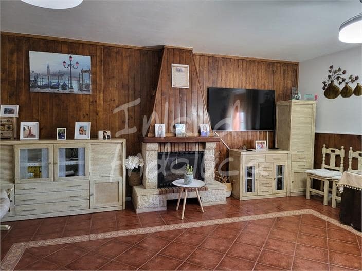 4 soverom Villa til salgs i Villanueva de Algaidas med svømmebasseng garasje - € 275 000 (Ref: 10110430)
