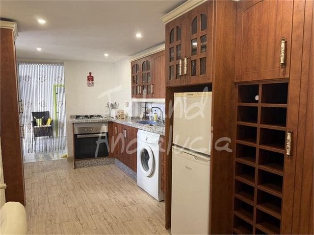 2 makuuhuone Omakotitalo myytävänä paikassa Montillana - 60 000 € (Ref: 10118655)